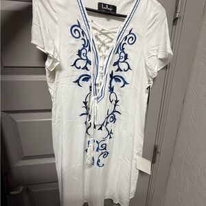 Lulu's White Tunic with Blue Embroidered Lace-Up V-Neck